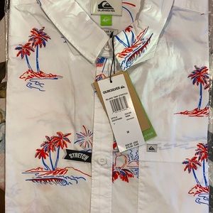 Quiksilver island theme stretch short sleeve shirt button up size medium mens